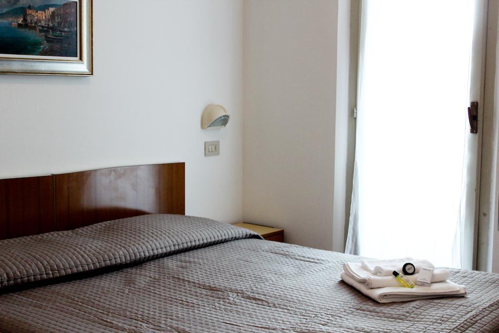 Hotel Leda 里米尼 客房 照片