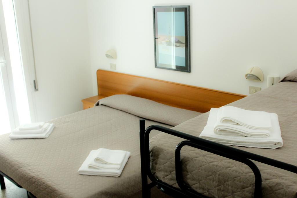 Hotel Leda 里米尼 客房 照片