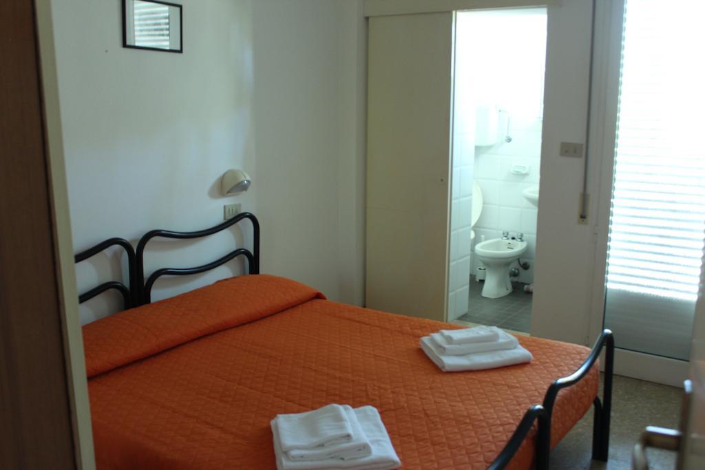 Hotel Leda 里米尼 外观 照片